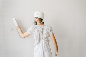 Waarom muren met een subtiele structuur weer helemaal in zijn